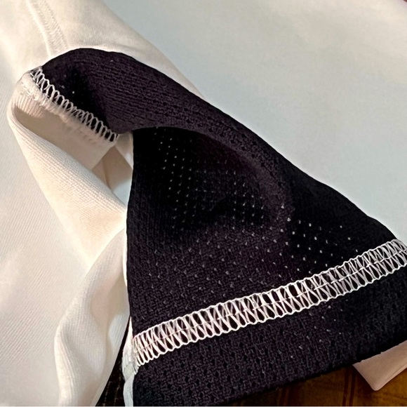 Under Armour Vented Quick dry Cooling Sport Top - Picture 6 of 11